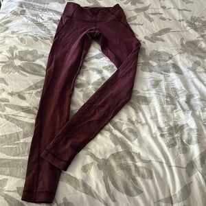 Lululemon Maroon leggins